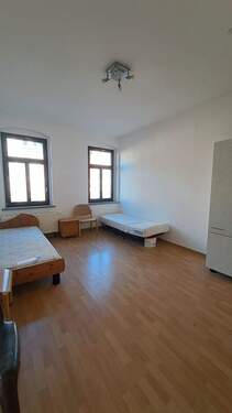 Wohnzimmer - 3 Zimmer Etagenwohnung zur Miete in Chemnitz