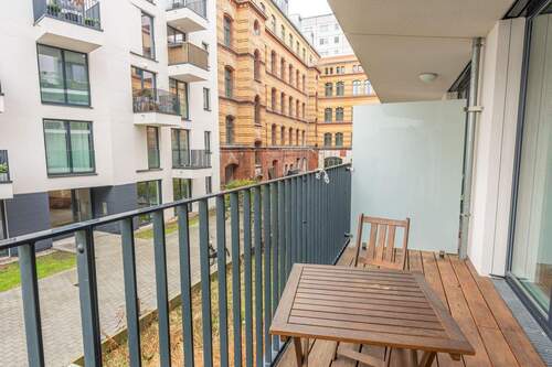 Balkon - Etagenwohnung mit 50,00 m&sup2; in Berlin zum Kaufen