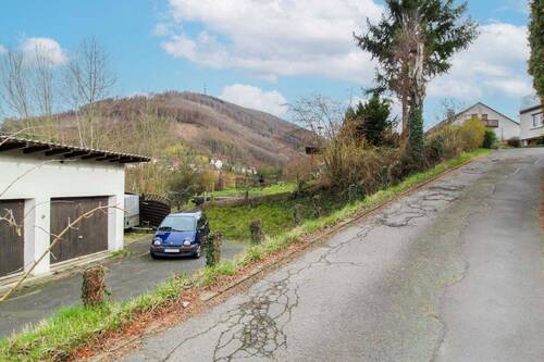 Straßenansicht - Grundstück in Plettenberg