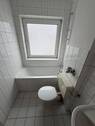 Bad mit Badewanne - 2 Zimmer Etagenwohnung in Kiel