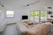 Wohnzimmer - Wohnen oder investieren? Beides möglich - attraktive 3-Zimmer-Wohnung in Leverkusen