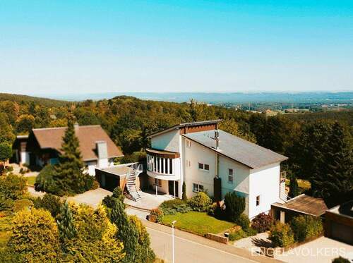 Bild 1 - Begehrte Höhenlage mit beeindruckendem Panoramablick auf Stadt Homburg und Umgebung!