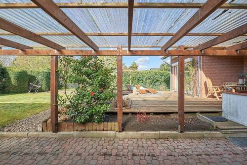 ÜberdachteSchuppenfläche - 