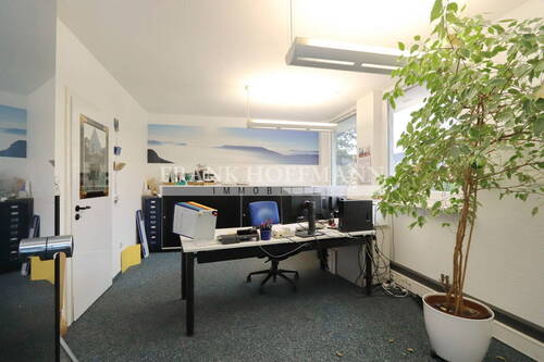 V9321 Bürotrakt 1.OG Büro 1 - 