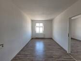 Einblick Zimmer 1 - Etagenwohnung mit 61,60 m&sup2; in Stralsund zur Miete