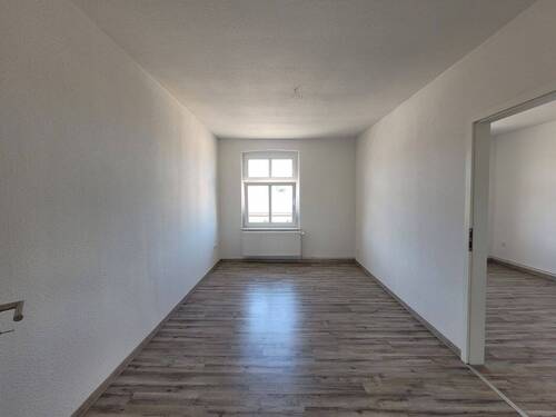 Einblick Zimmer 1 - Etagenwohnung mit 61,60 m&sup2; in Stralsund zur Miete