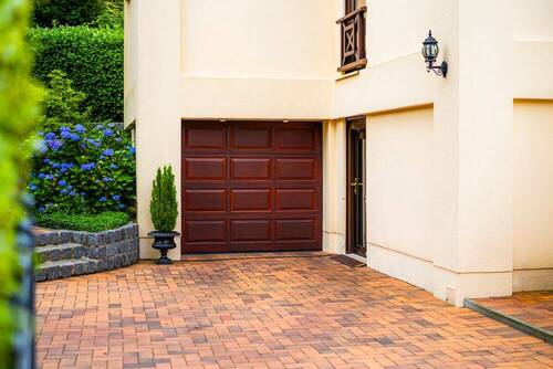 Garage - 