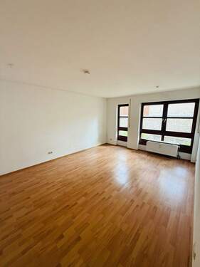 5 Wohnzimmer - 