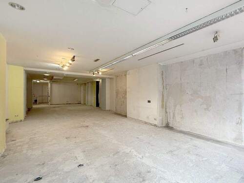 Aktuelle Innenansicht - Laden 10 - 