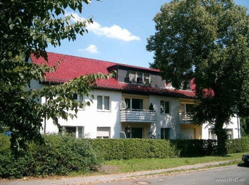 Alt-Lankwitz Hausansicht - Etagenwohnung mit 60,00 m&sup2; in Berlin Alt-Lankwitz zum Kaufen