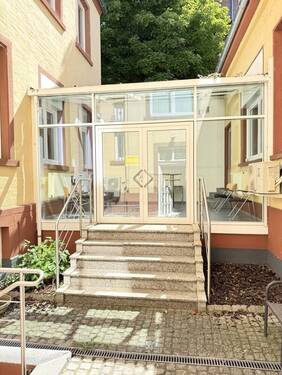 Innenhof und Wintergarten - 