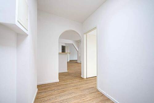 Flur - Etagenwohnung mit 62,50 m&sup2; in Berlin zum Kaufen