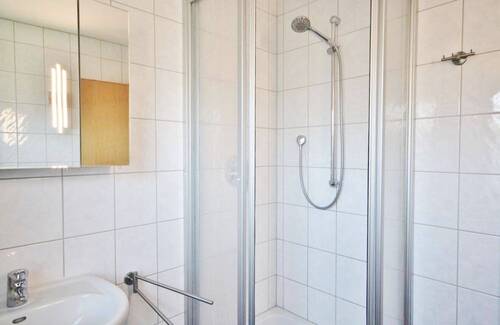 Appartement-Nr. 1 - Badezimmer (EG) - 