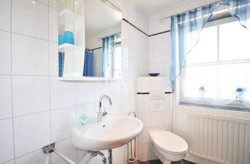 Appartement-Nr. 2 - Badezimmer (OG) - 