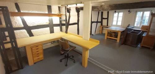Büro und Zimmer im EG - 