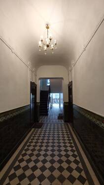 Hauseingang - Etagenwohnung mit 118,40 m&sup2; in Berlin zum Kaufen