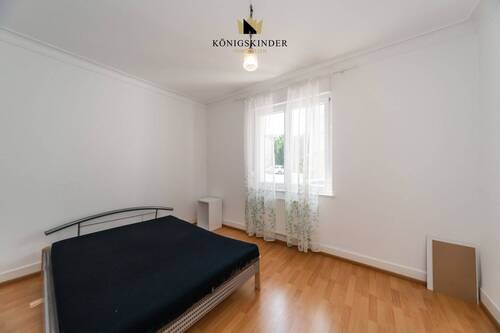 Bild 4 - Mehrfamilienhaus, Wohnhaus mit 131,80 m² in Stuttgart / Zuffenhausen zum Kaufen