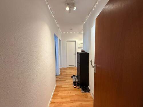 6 Flur - 