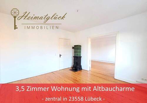 Titelbild - *RESERVIERT* 3,5 Zimmer Wohnung mit Altbaucharme - Zentral in 23558 Lübeck -