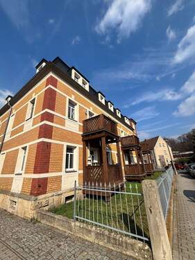 Gebäude - Großzügige Wohnung in ruhiger Wohnlage mit Einbauküche gesucht?