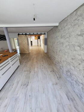 Blick von Ess- in Wohnbereich - 