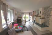 Wohnzimmer 1 - 4 Zimmer Einfamilienhaus in Krüzen