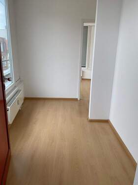 Flur 3 - 2 Zimmer Etagenwohnung in Stralsund