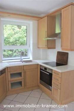 Küche mit viel Tageslicht - 