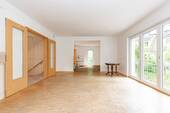 Wohnzimmer - Einfamilienhaus mit 241,10 m&sup2; in Berlin zum Kaufen