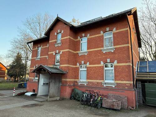 Haus - Mehrfamilienhaus mit 5 Parteien, Faktor 10 zu 80% vermietet