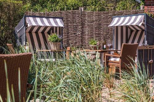 Strandkörbe im Außenbereich - 1 Zimmer Hotel, Pension, Gasthof zum Kaufen in Westerland