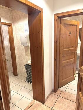 WC-Anlage Eiscafé - 
