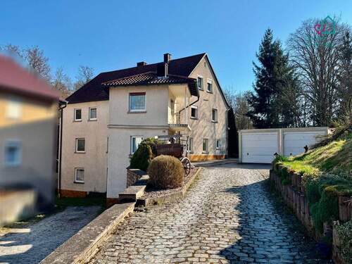 Frontansicht - Mehrfamilienhaus, Wohnhaus in Schonungen