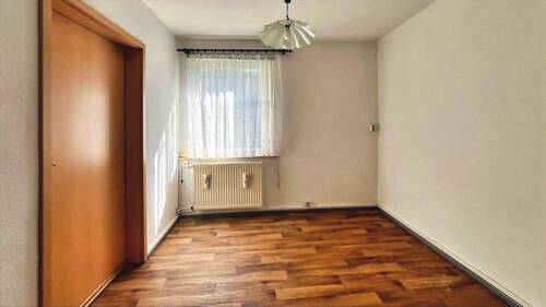 Durchgangszimmer im EG - 