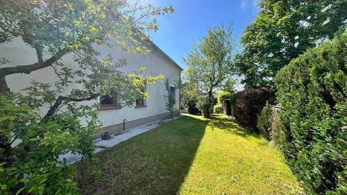Vorgarten Ansicht 2 - 
