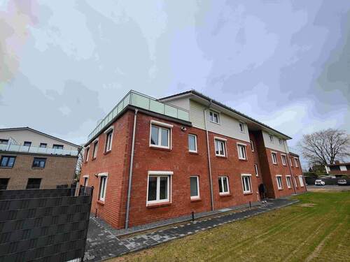 Hinteransicht - Moderne 2-Zimmer-Wohnung mit Dachterrasse in Uetersen