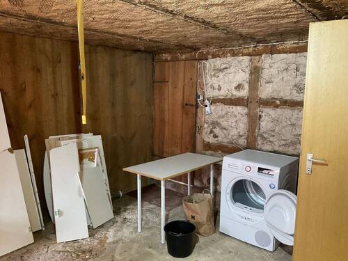 nicht ausgebautes Zimmer - 