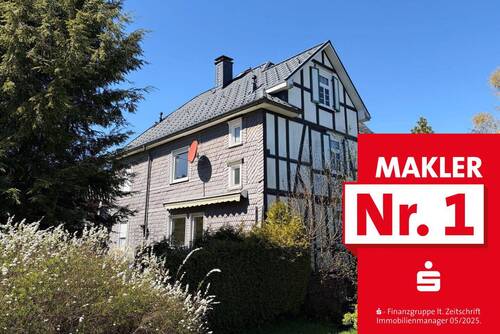 Ansicht aus dem Garten - Zweifamilienhaus mit großzügigem Garten