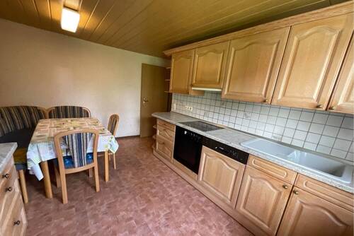 Küche - 6 Zimmer Einfamilienhaus in Schömberg