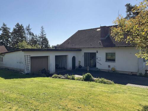 hintere Ansicht + Garage - 