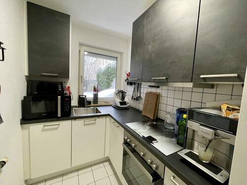 Moderne Einbauküche - 2 Zimmer Etagenwohnung zum Kaufen in Nürnberg