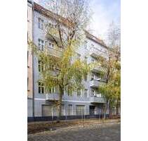 Über den Dächern des Prenzlauer Bergs - großzügige 3-Zimmer-Altbauwohnung im DG mit Eigennutz-Option - Berlin