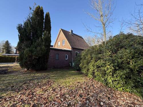 Hausansicht - 5 Zimmer Einfamilienhaus zum Kaufen in Tornesch