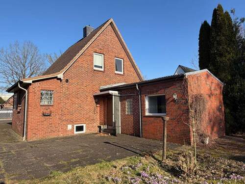 Rückwärtige Hausansicht - 5 Zimmer Einfamilienhaus in Tornesch