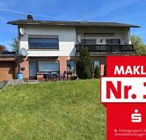 Zweifamilienhaus mit Entfaltungsmöglichkeit in Bad Laasphe
