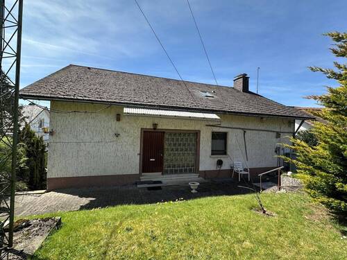 Ansicht vom Garten - 7 Zimmer Mehrfamilienhaus, Wohnhaus in Bad Laasphe