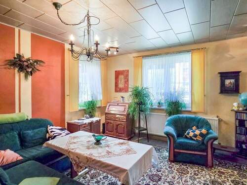 Wohnzimmer EG - 6 Zimmer Einfamilienhaus in Bad Lobenstein