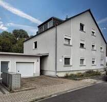 Großzügiges Zweifamilienhaus mit viel Platz und separatem Bürobereich in Top Lage von D-Unterrath - Düsseldorf