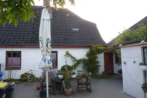 Terrasse zwischen beiden Häusern - 