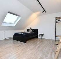 Wunderschöne, neu möblierte Wohnung mit PKW-Stellplatz in Asperg